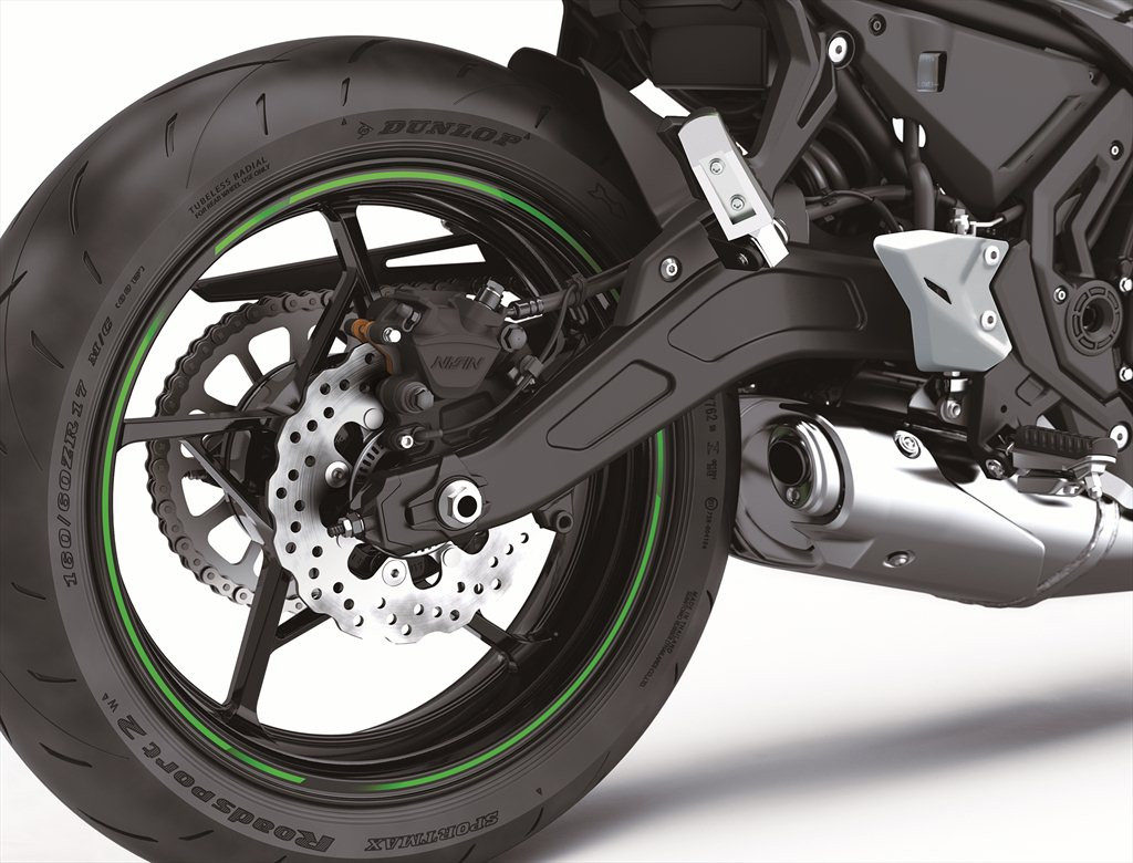 The 2020 Kawasaki Ninja 650 comes wearing new Dunlop Sportmax Roadsmart 2 tires.