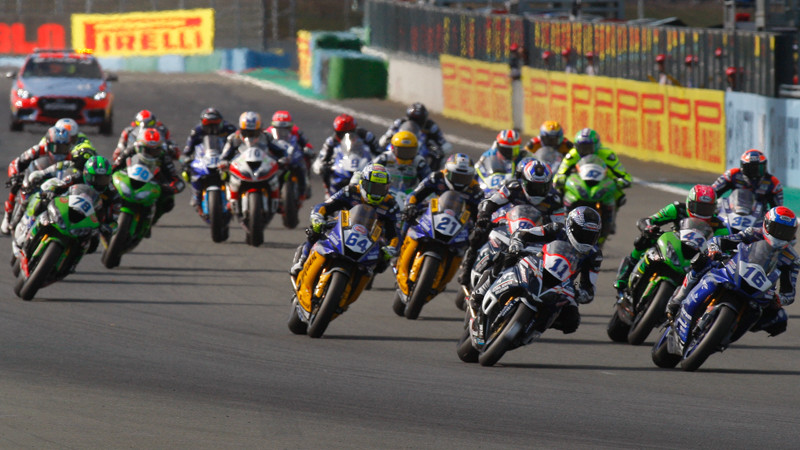 The start of a World Supersport race. Photo courtesy of Dorna WorldSBK Press Office.