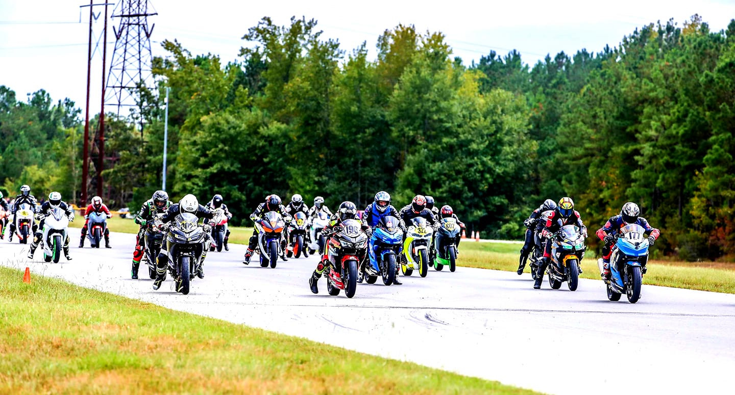 The start of a race at the 2019 Motogladiator season finale. Photo by Joshua Barnett/Apex Pro, courtesy of Motogladiator.