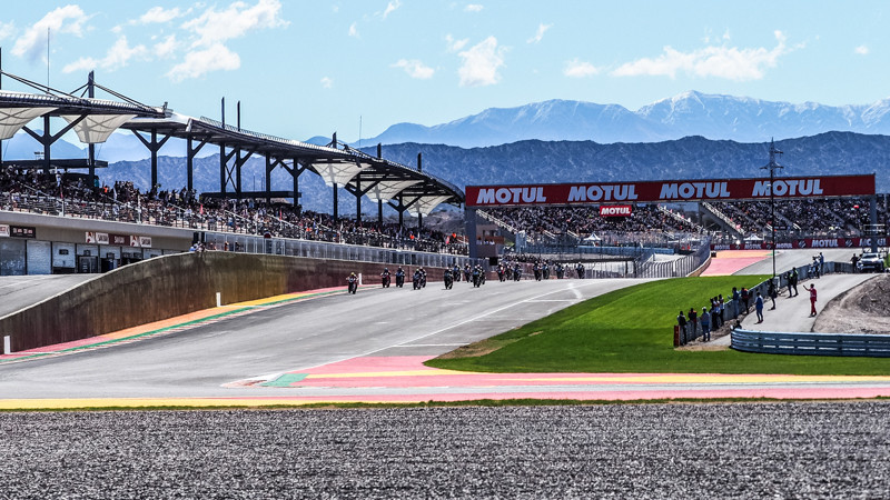 The start of a World Superbike race at Argentina in 2018. Photo courtesy of Dorna WorldSBK Press Office.