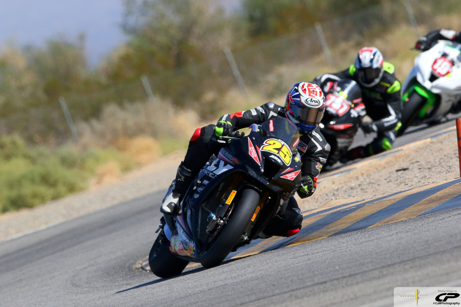 David Anthony (25) leading Bradley Ward (757) and Wyatt Farris (19)during the CVMA Shootout presented by TrackDaz and Socal TrackDays at Chuckwalla Valley Raceway. Photo by CaliPhotography.com, courtesy of CVMA.