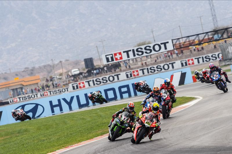 Alvaro Bautista (19) leading Race One in Argentina. Photo courtesy of Dorna WorldSBK Press Office.