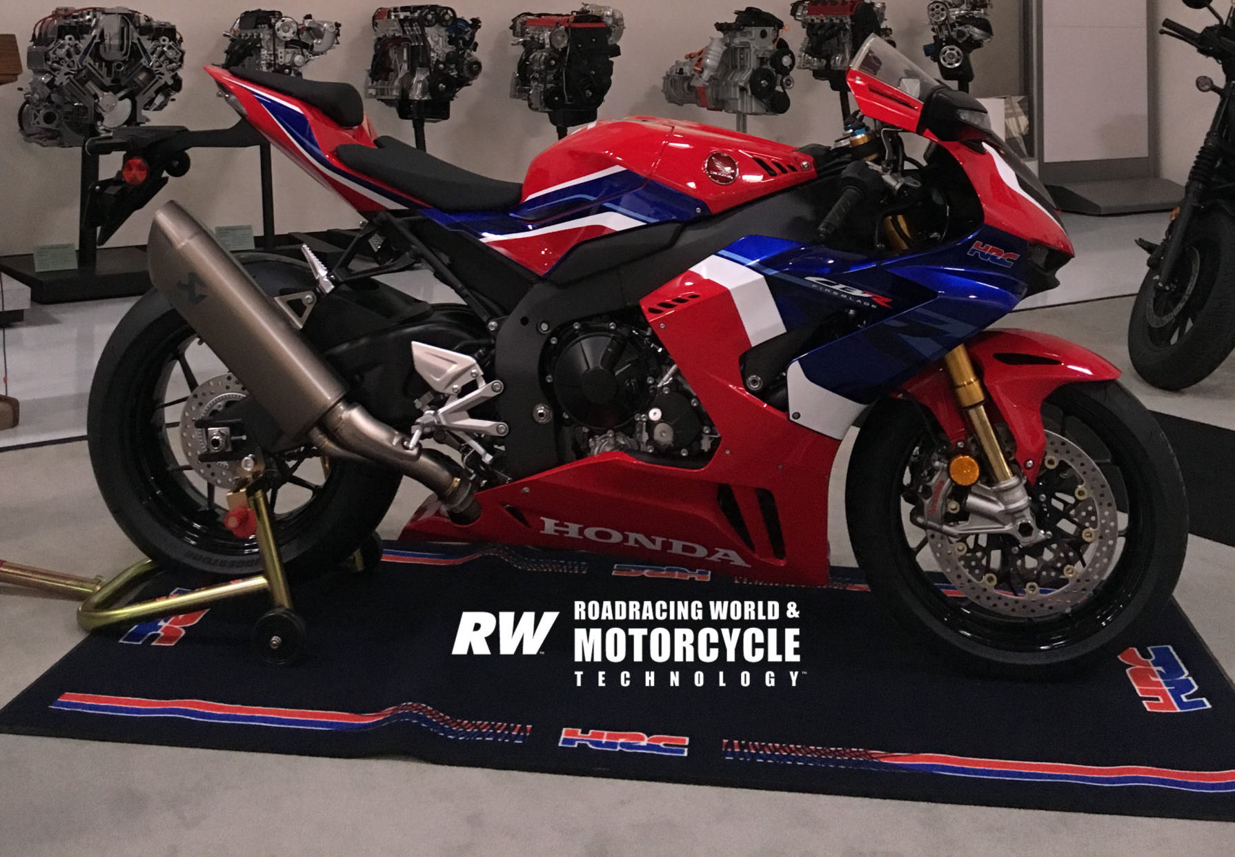 21 Honda Introduces New Cbr1000rr R Fireblade Sp Homologation Special Roadracing World Magazine Motorcycle Riding Racing Tech News