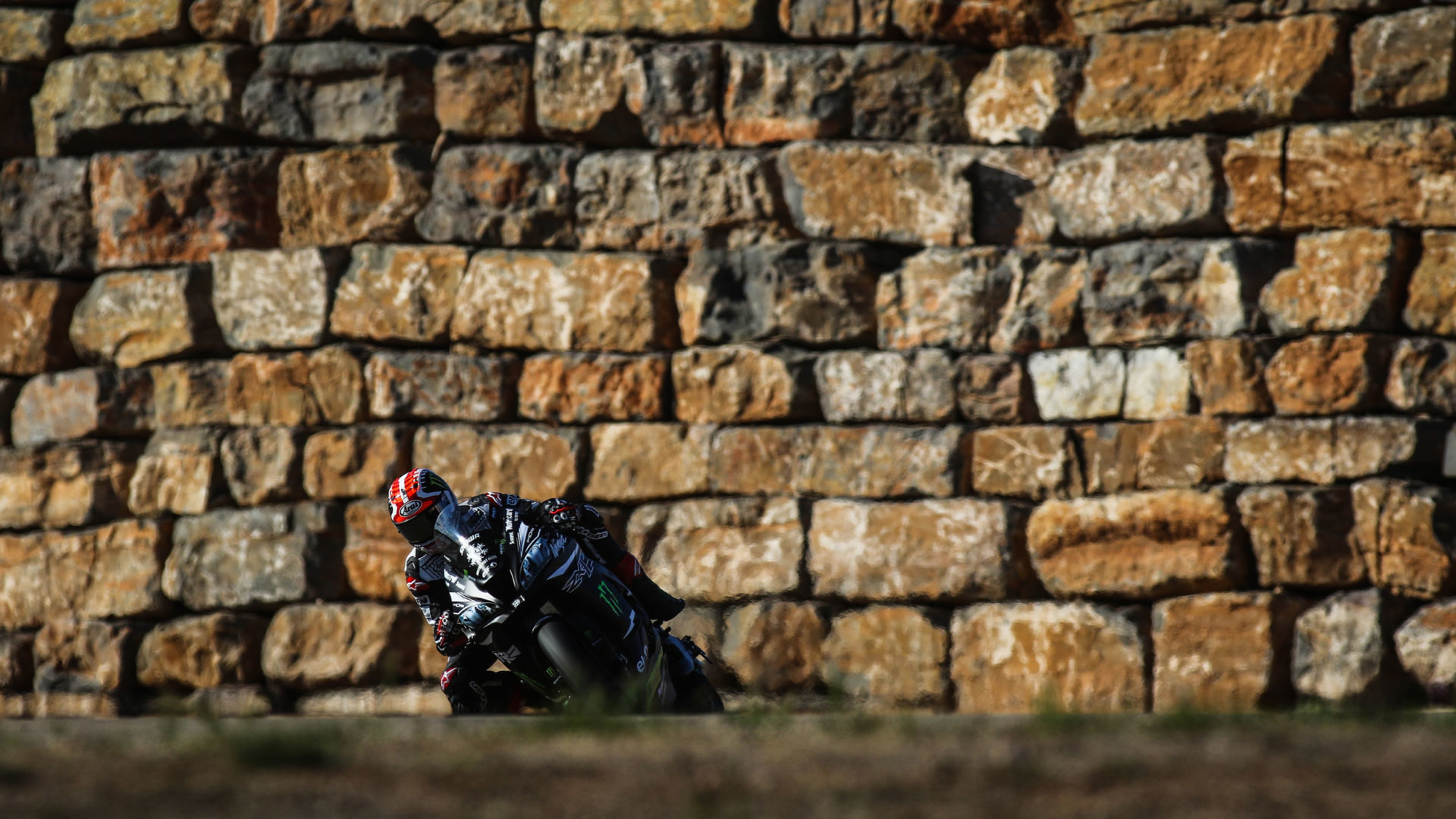 Jonathan Rea in action Wednesday at Motorland Aragon. Photo courtesy of Dorna WorldSBK Press Office.