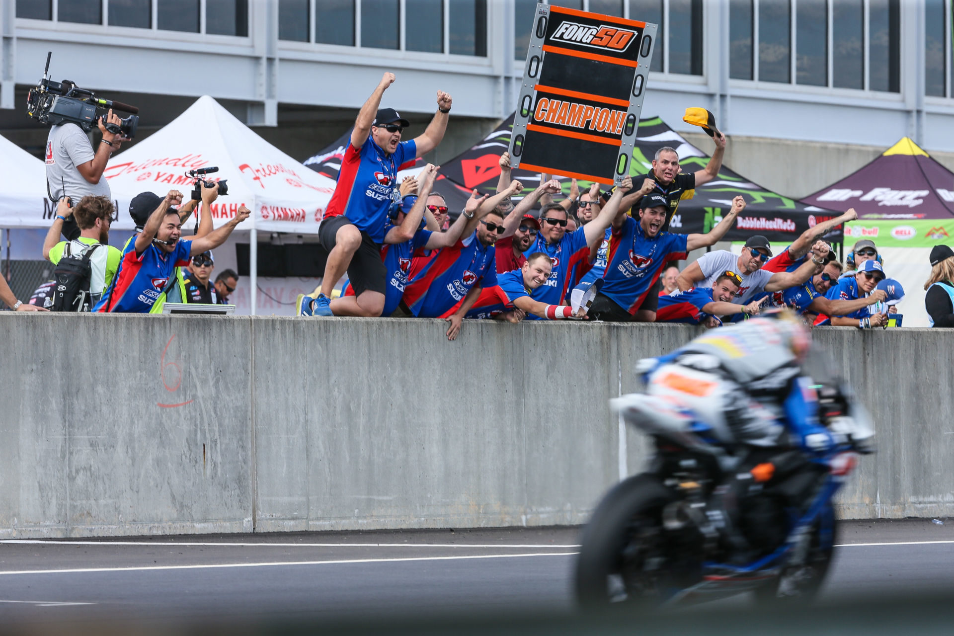 Team Hammer celebrates Bobby Fong winning the 2019 MotoAmerica Supersport Championship at Barber Motorsports Park. Photo by Brian J. Nelson.