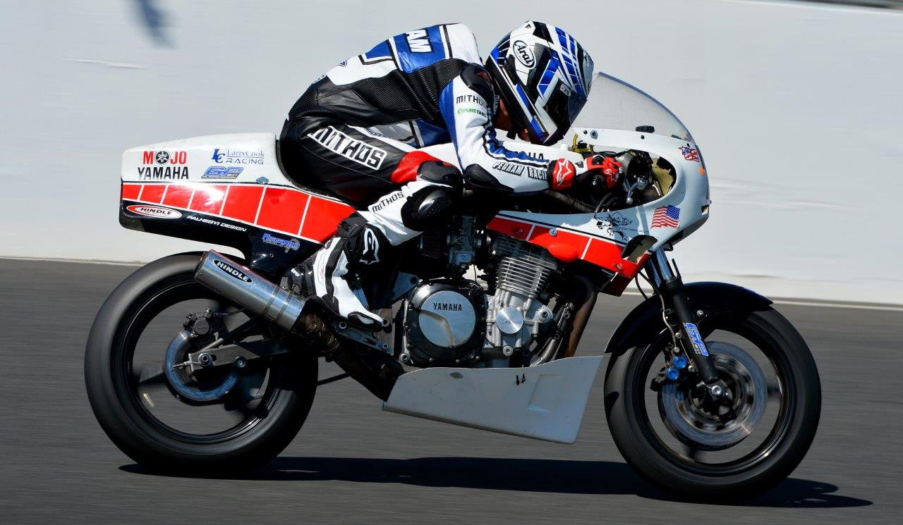 Larry Pegram on his Mojo Yamaha. Photo by Russell Colvin, courtesy of Phillip Island Grand Prix Circuit.