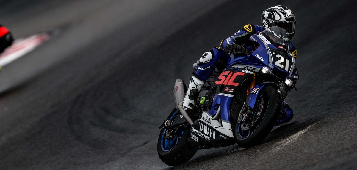 Yamaha Sepang Racing's Hafizh Syahrin (21) in action at Sepang. Photo courtesy of Eurosport Events/FIM EWC.