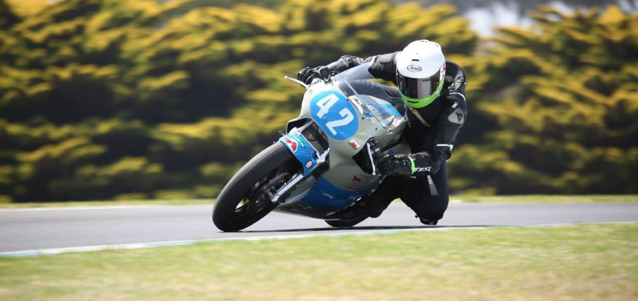 Team UK’s Alex Sinclair (42) in action at Phillip Island Lukey Heights in 2018. Photo by Russell Colvin, courtesy of Phillip Island.