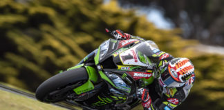 Defending Superbike World Champion Jonathan Rea (1) in action at Phillip Island in 2019. Photo courtesy of Kawasaki.