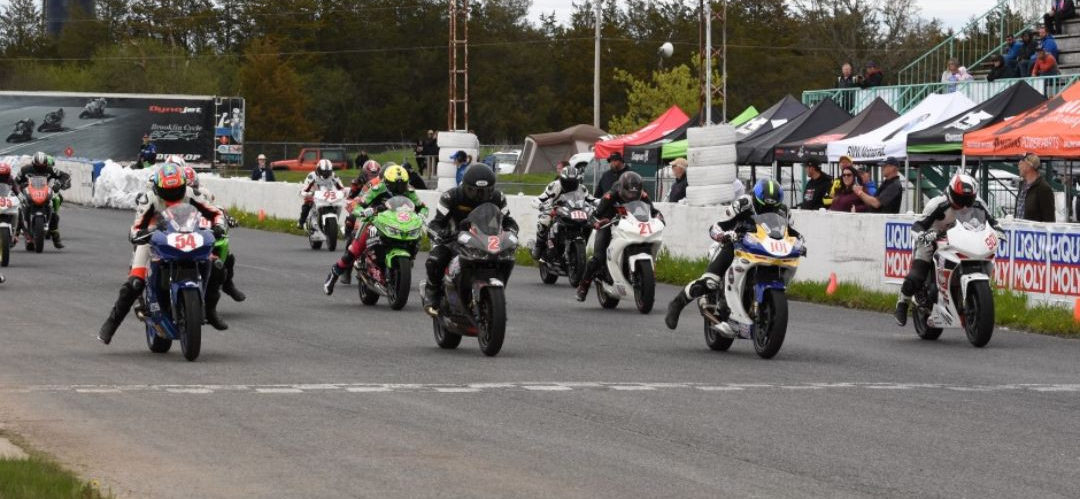 A Canadian Amateur Lightweight Sport Bike race start at Shannonville Motorsport Park. Photo courtesy of CSBK/PMP.