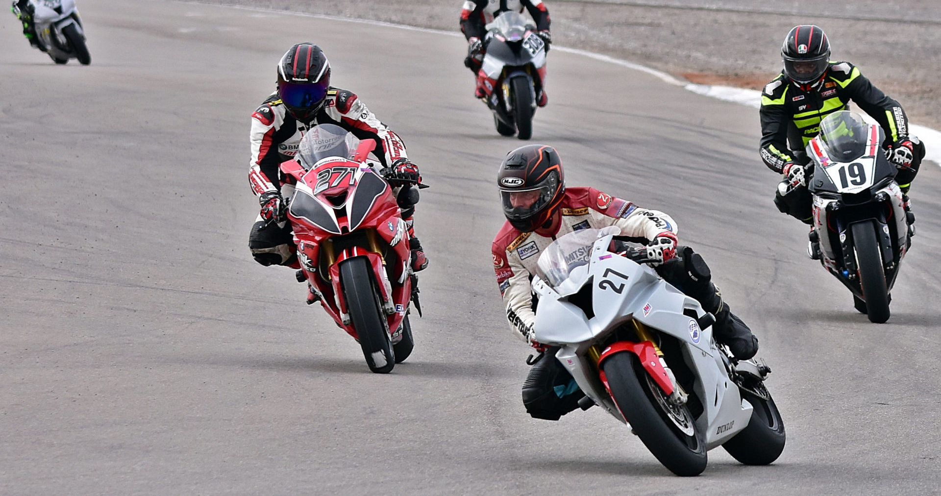 Mario Orozco (27) leads Greg Arnold (271), Tim Parchman (19), David Anderson (308) and Jay Libby (50) in the Saturday WERA West Formula One race. Photo by Michael Gougis.