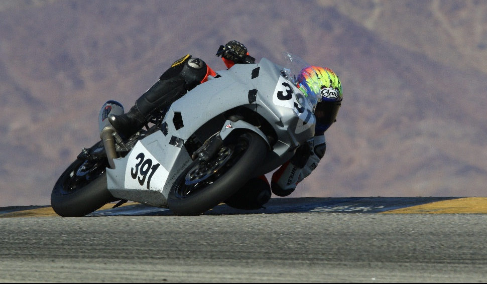 Errol Sullivan (391) in action on his Kawasaki Ninja 400 at Chuckwalla Valley Raceway. Photo by CaliPhotography.com, courtesy of Errol Sullivan.