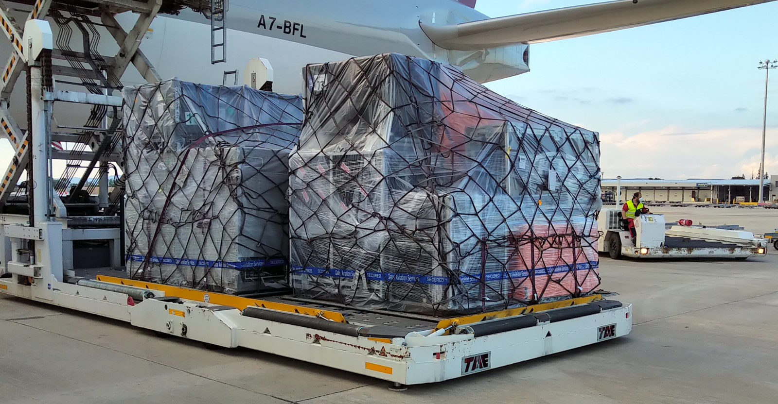 Airways cargo plane in Spain. Photo courtesy of Dorna.