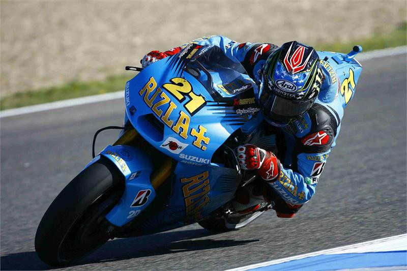 John Hopkins (21) his Rizla Suzuki factory MotoGP racebike. Photo courtesy of Suzuki.