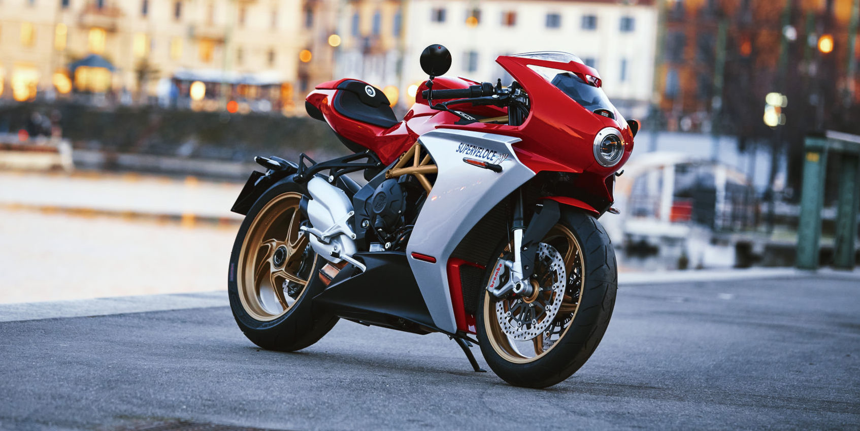 РћР±РѕРё MV Agusta