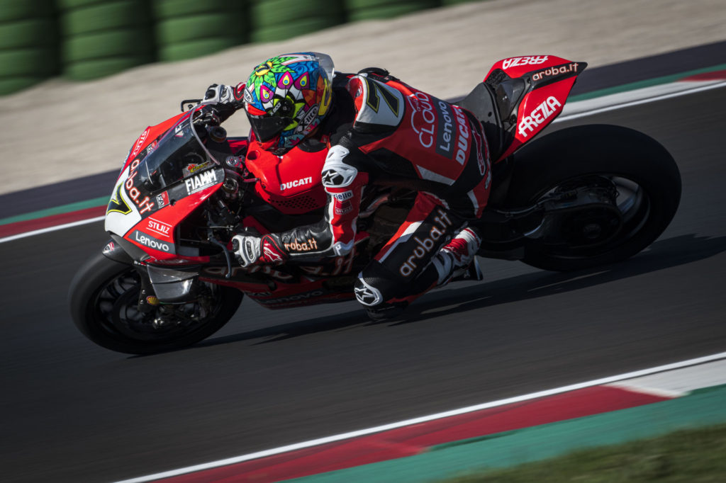 Chaz Davies (7) at speed at Misano. Photo courtesy Ducati.