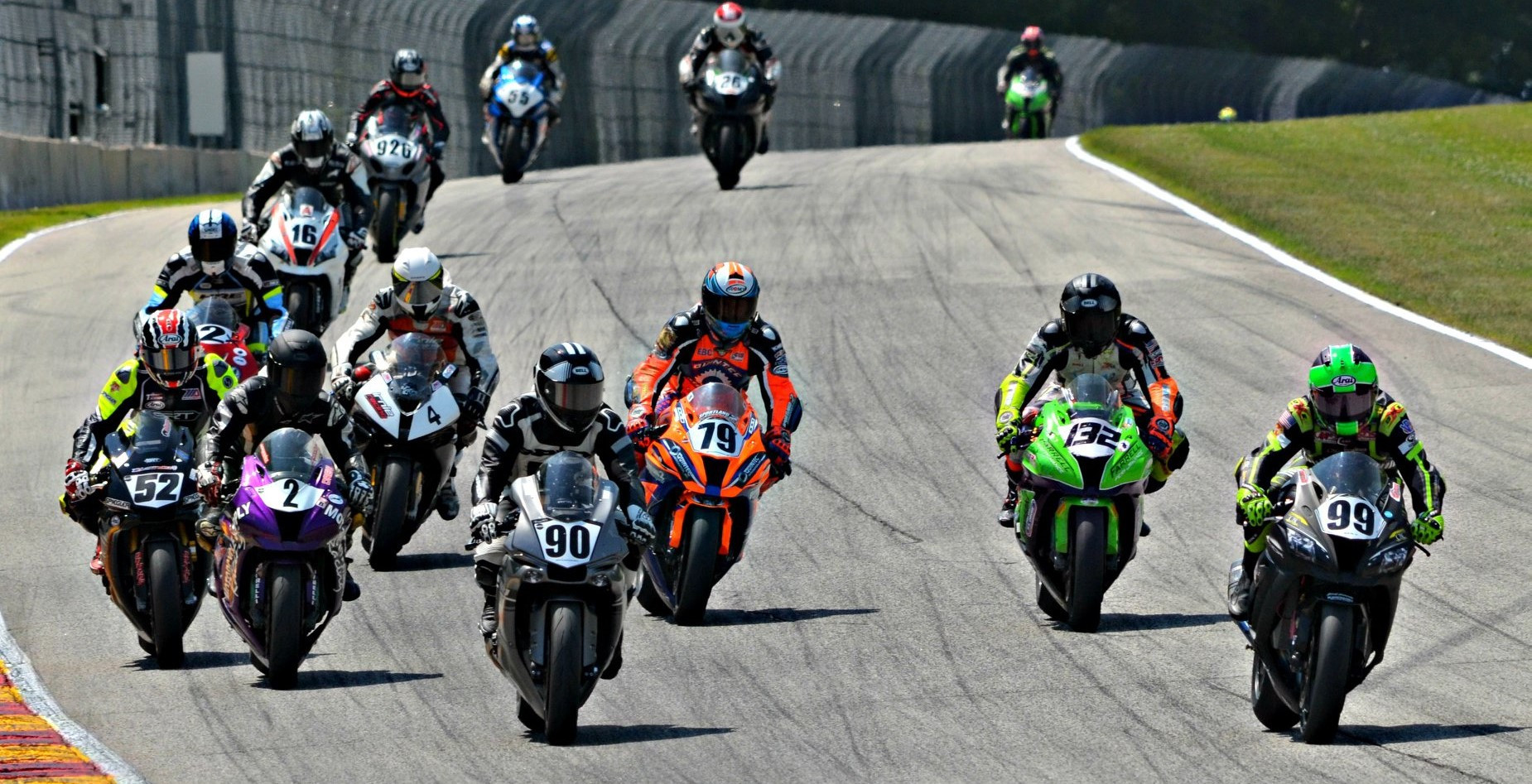 ASRA/CCS racers entering Turn Five at Road America. Photo by Angie Stanislawski/H&E Services, LLC courtesy ASRA/CCS.