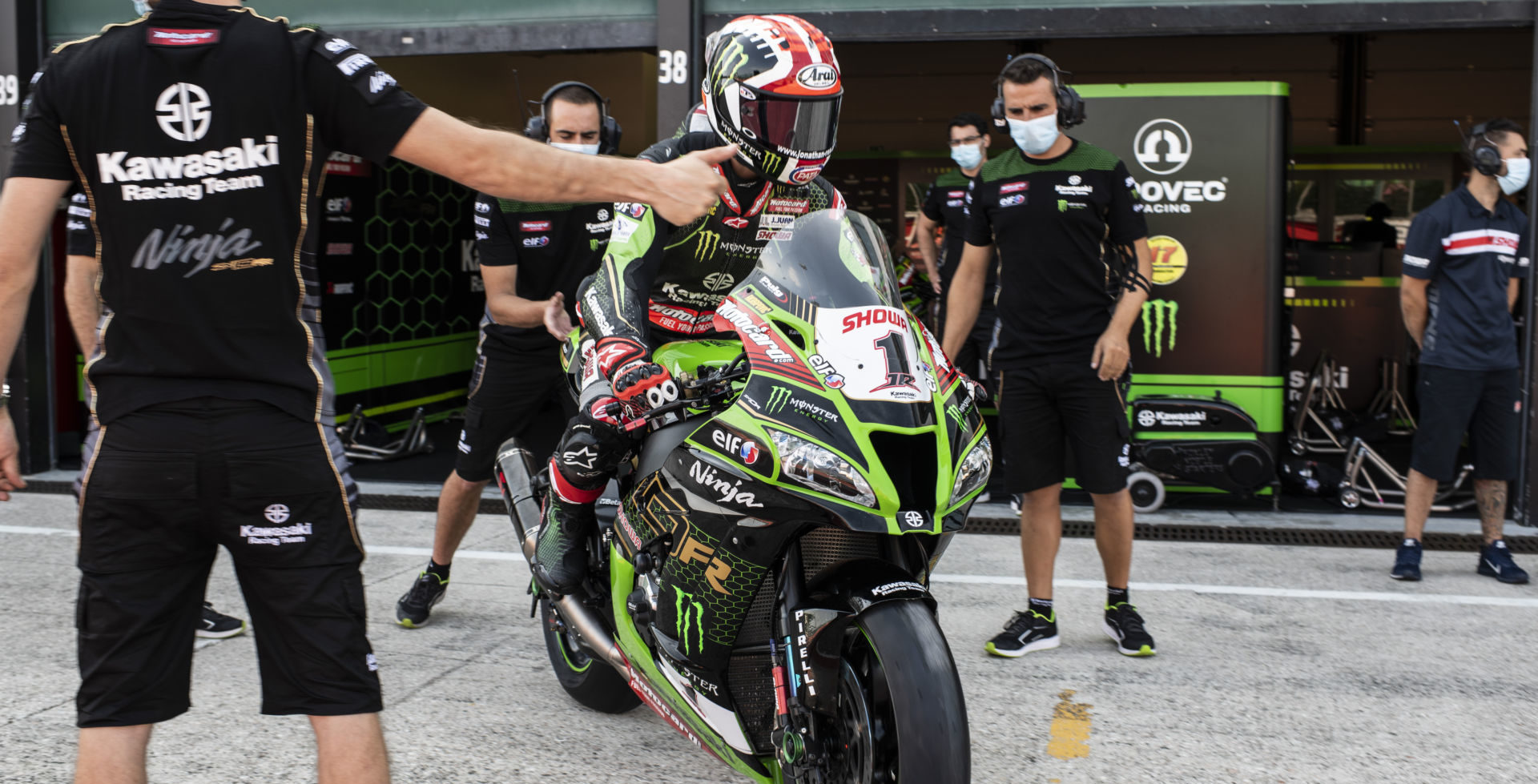 Jonathan Rea (1) and team as seen during a recent World Superbike test at Misano. Photo courtesy Kawasaki.