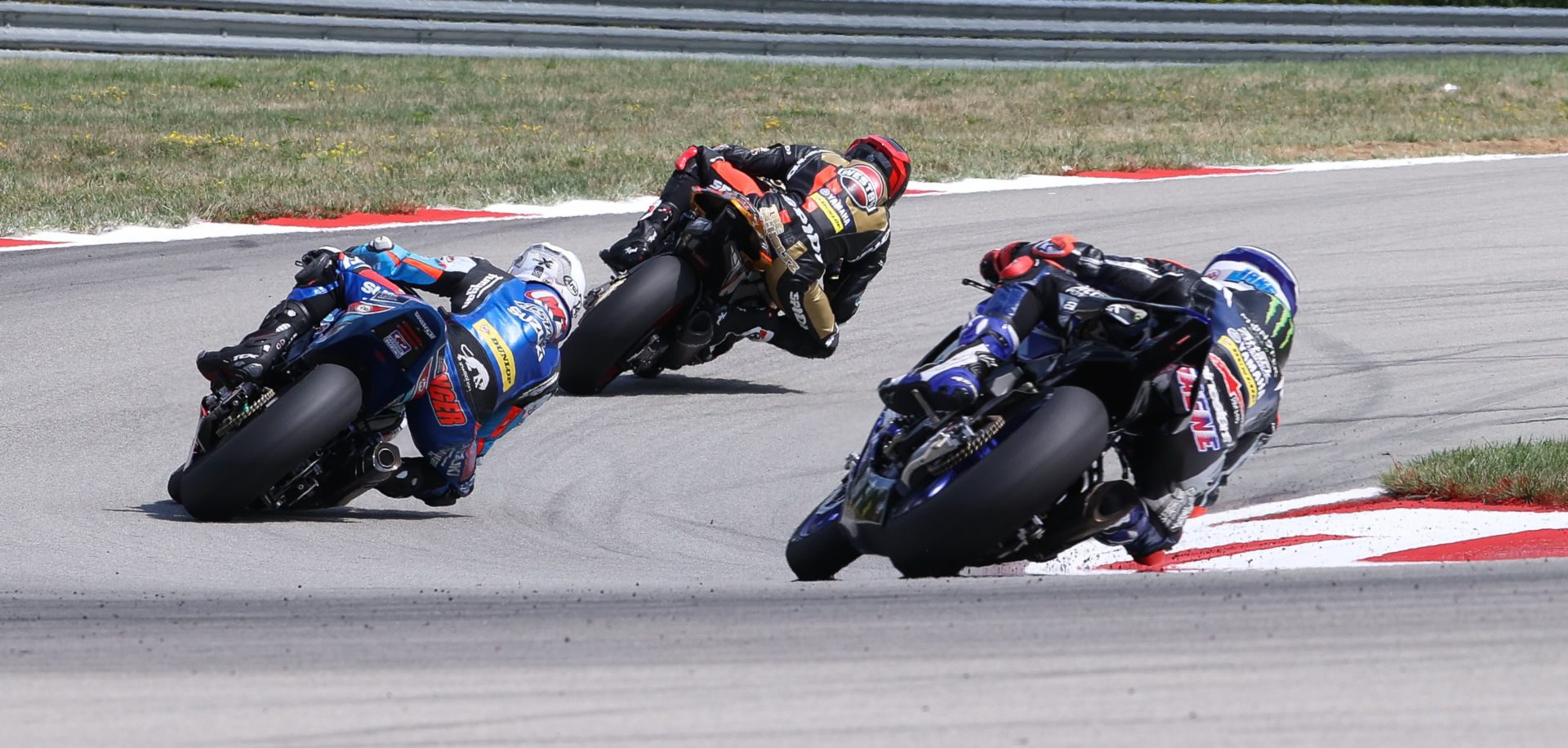 Matthew Scholtz leading Bobby Fong and Jake Gagne at PittRace. Photo by Brian J. Nelson, courtesy MotoAmerica.