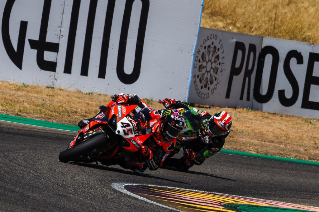 Scott Redding (45) leading Jonathan Rea (1) during Race One at Motorland Aragon. Photo courtesy Dorna.