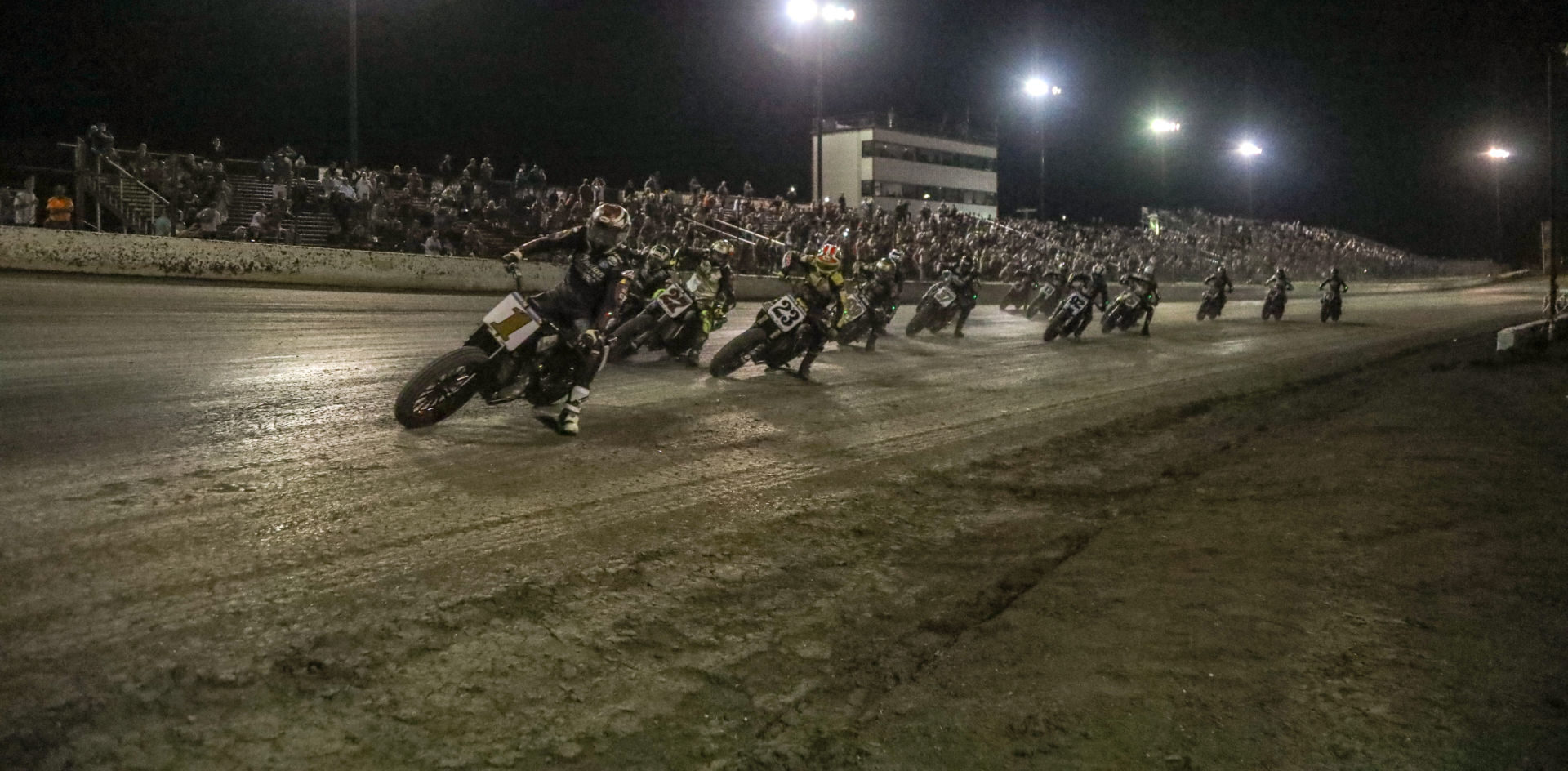 The start of the AFT SuperTwins main event at Dallas Half-Mile II. Photo by Scott Hunter, courtesy AFT.