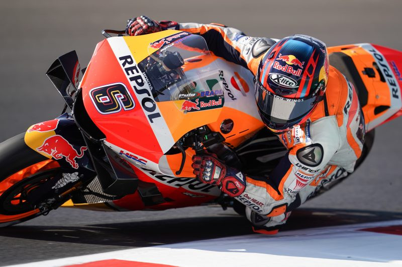 Stefan Bradl (6). Photo courtesy Repsol Honda.