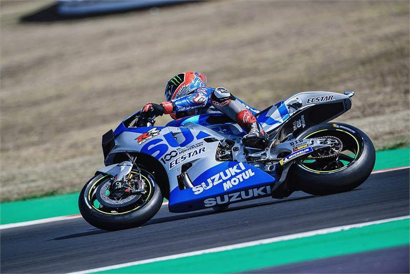 Alex Rins (42). Photo courtesy Suzuki ECSTAR.