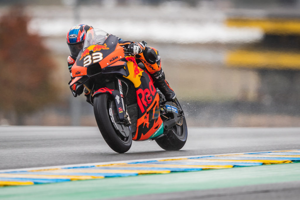 Brad Binder (33). Photo by Polarity Photo, courtesy KTM Factory Racing.