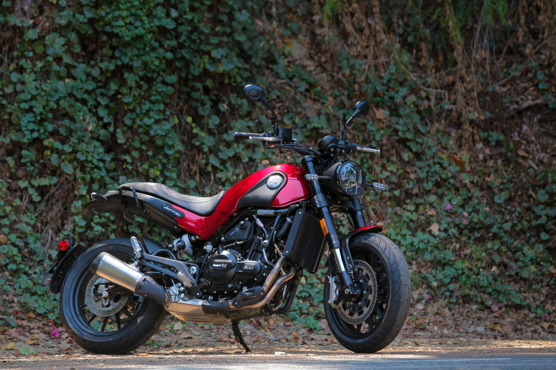 Benelli Introduces Leoncino Scrambler - Roadracing World Magazine ...