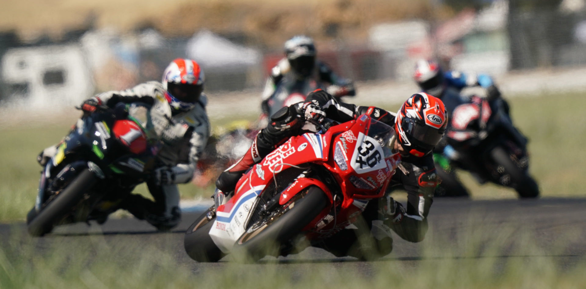 Jayson Uribe (36x) leading Andrew Lee (1) during an AFM race in 2019. Photo by Max Klein/Oxymoron Photography, courtesy AFM.