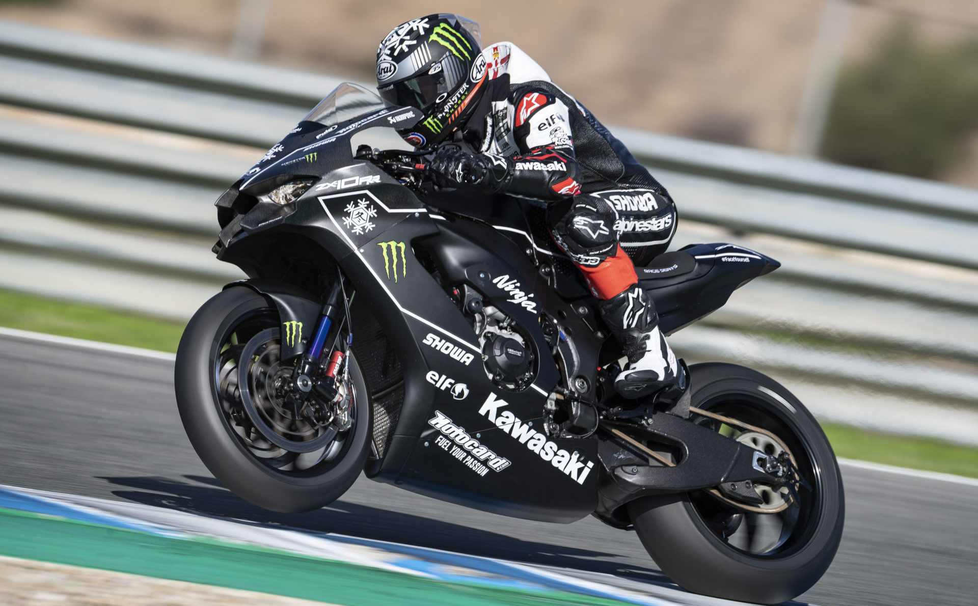 Jonathan Rea on his new Kawasaki Ninja ZX-10RR. Photo courtesy Kawasaki.