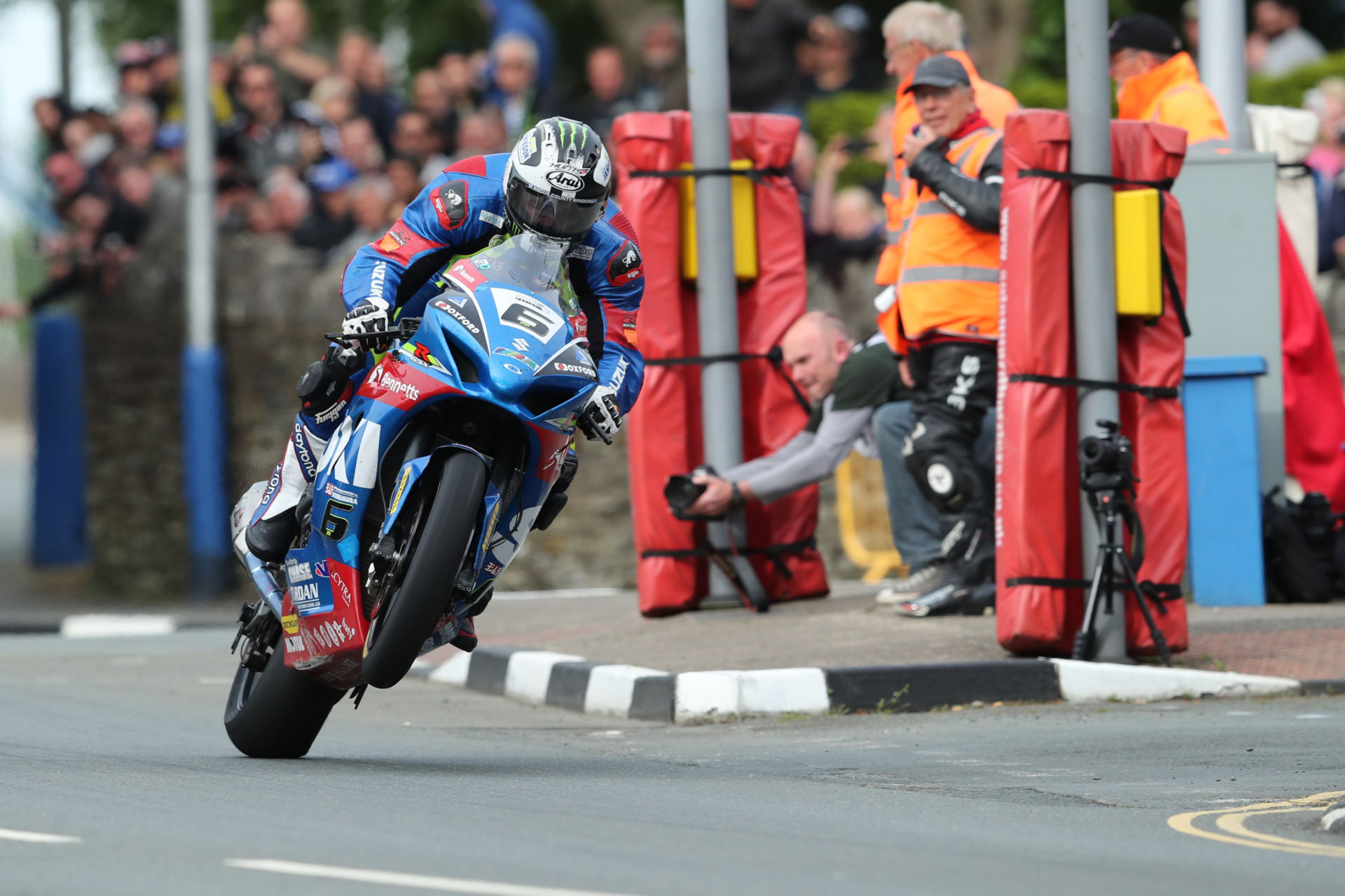 Michael Dunlop (6) during the Senior TT at the 2017 Isle of Man TT. Photo courtesy Isle of Man TT Press Office.