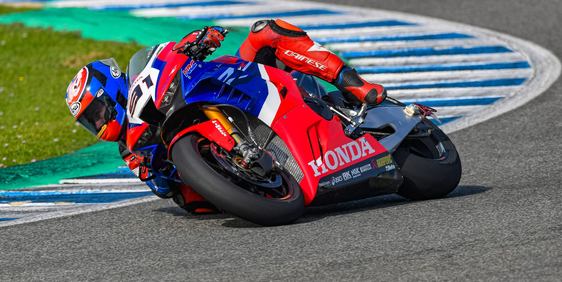 Leon Haslam (91) in action at Jerez. Photo courtesy Team HRC.