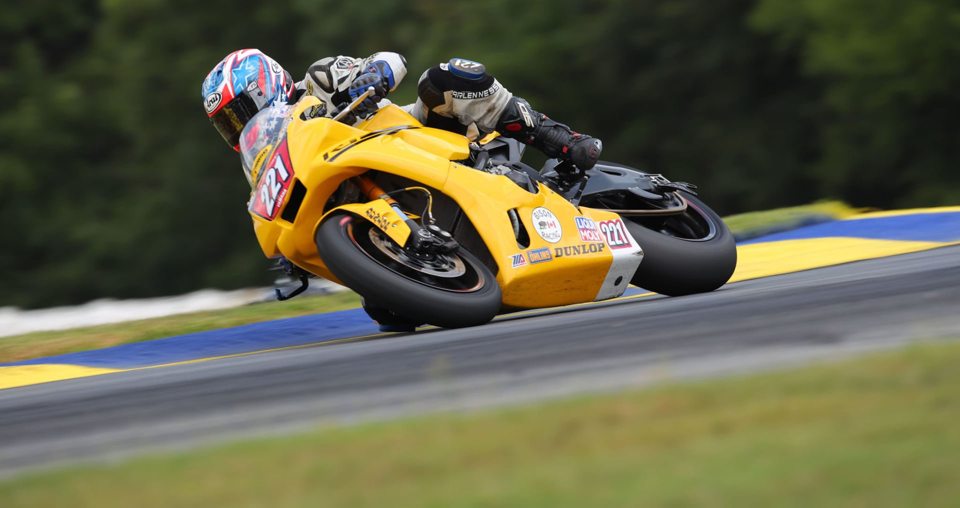 Walt Sipp (221) at speed on a Thrashed Bike Racing Yamaha YZF-R1. Photo courtesy Walt Sipp.