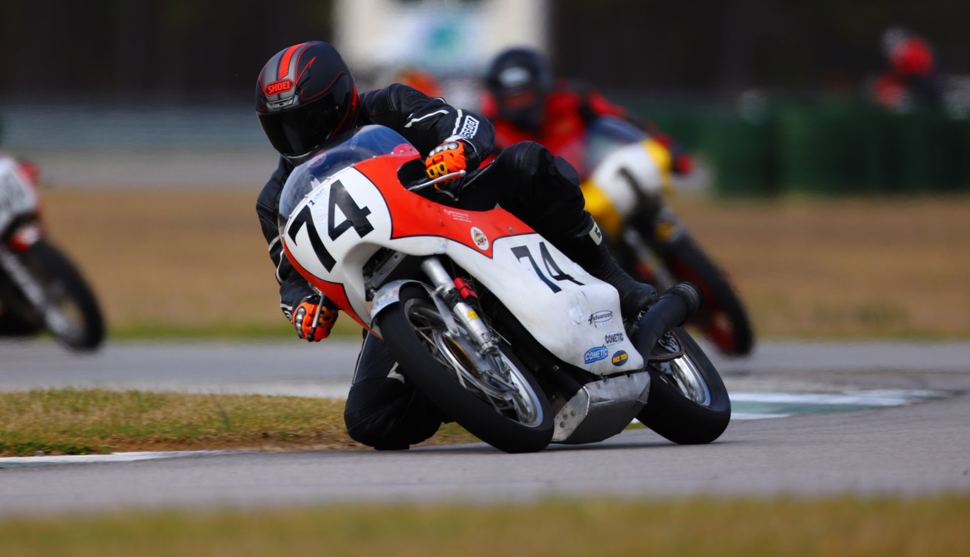 Wes Orloff (74) on his 1967 Honda 450. Photo by etechphoto.com, courtesy AHRMA.