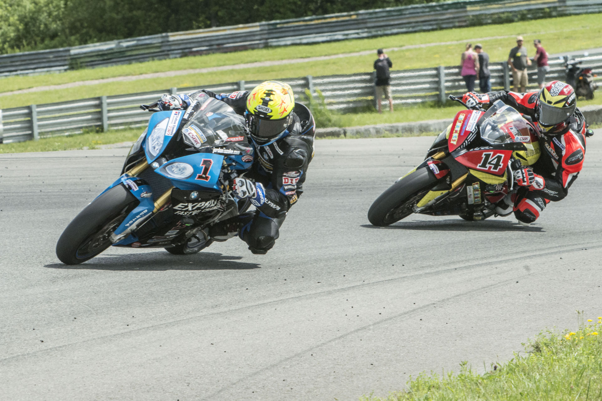 Jordan Szoke (1) leading Samuel Trepanier (14) during a Canadian Superbike race at Atlantic Motorsport Park in 2018. Photo courtesy BMW.