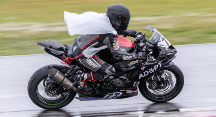 Dustin Walbon (177R) won five races on his Kawasaki ZX-6R. Photo by Minh-Tri Le/NW Focal Point Photography, courtesy OMRRA.