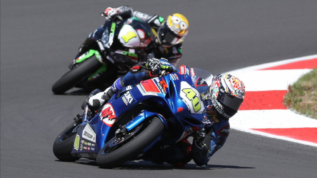 Sean Dylan Kelly (40) held off Richie Escalante (1) in Supersport Race One. Photo by Brian J. Nelson, courtesy MotoAmerica.