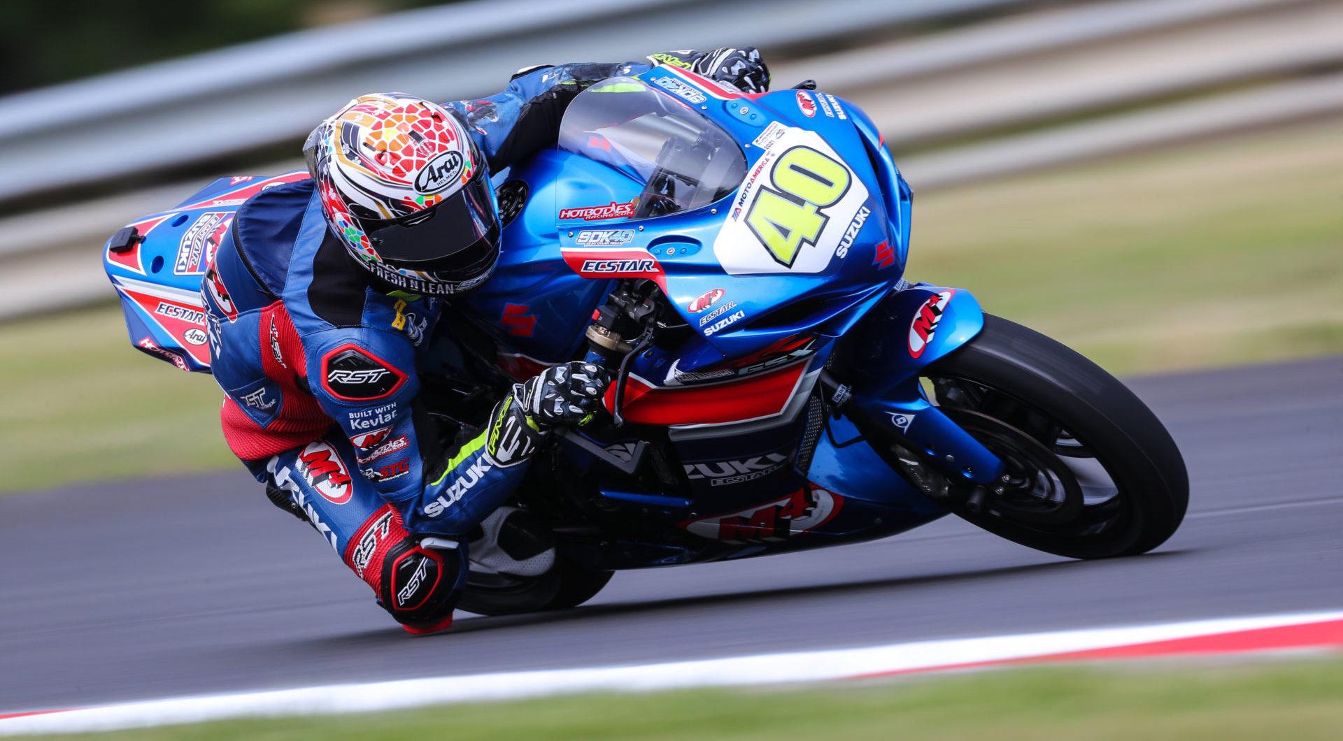 Sean Dylan Kelly (40) set a new MotoAmerica Supersport lap record at Ridge Motorsports Park. Photo by Brian J. Nelson.