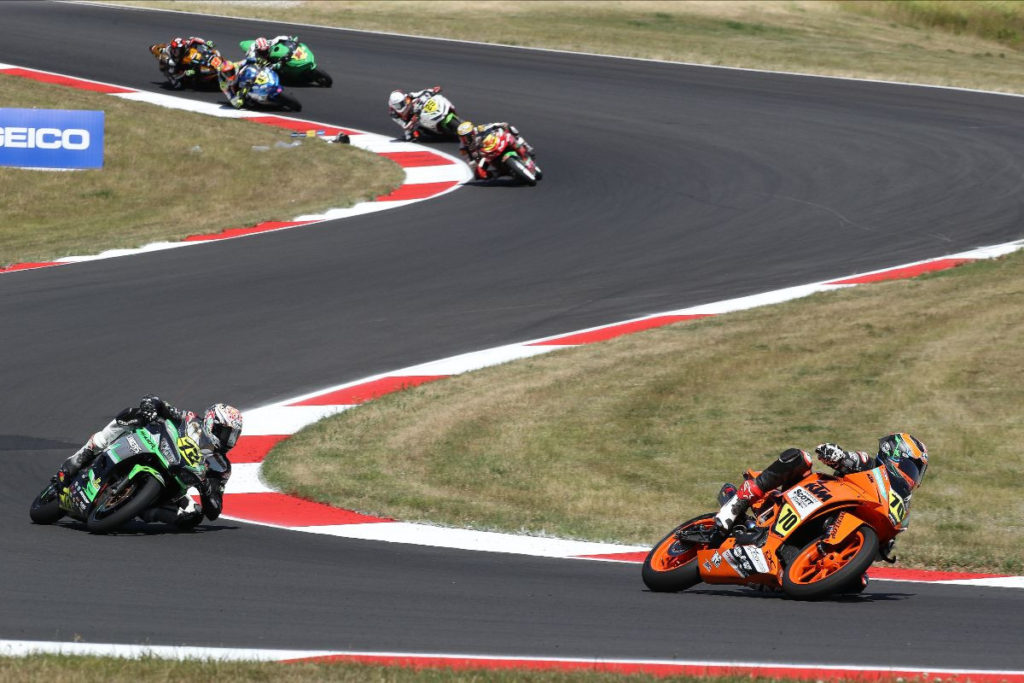 Tyler Scott (70) held off Ben Gloddy (72) to win Junior Cup Race Two. Photo by Brian J. Nelson, courtesy MotoAmerica.