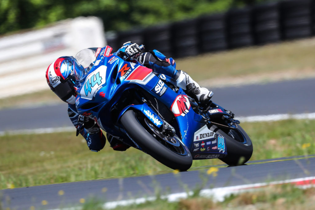 Sam Lochoff (44) earned two solid fourth place finishes on his Suzuki GSX-R600.