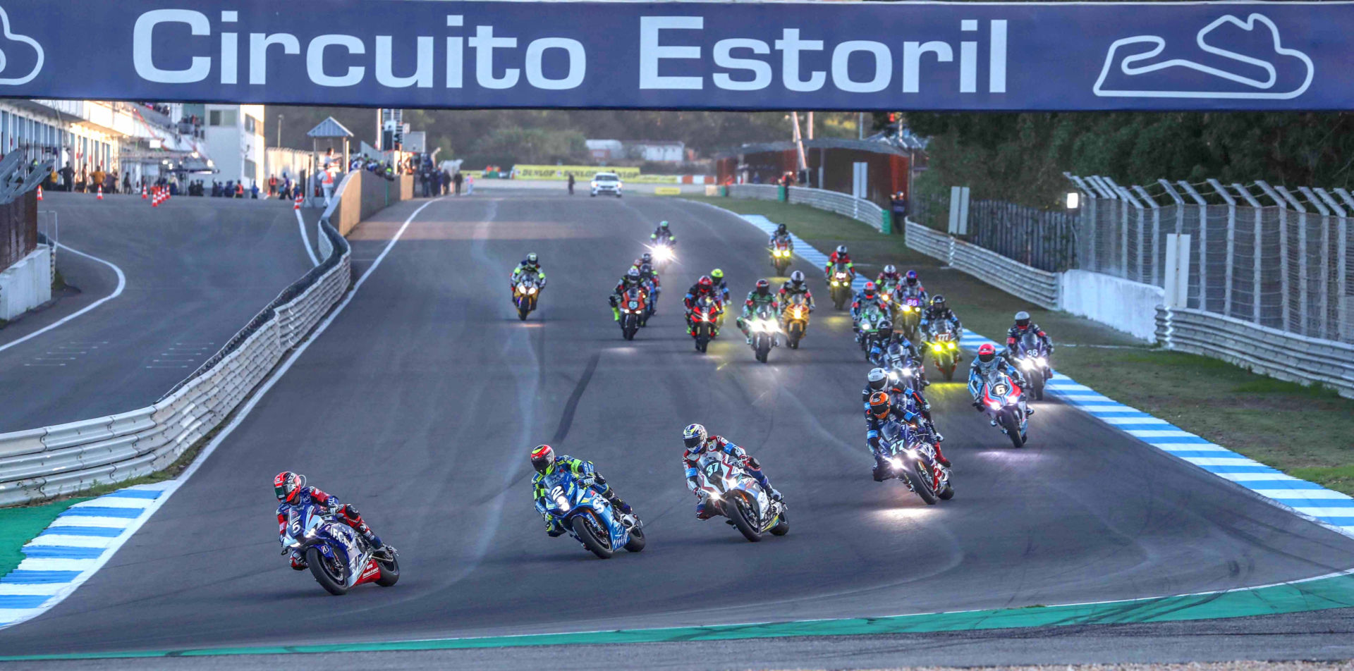 The start of the 12 Hours of Estoril FIM Endurance World Championship race in 2020. Photo courtesy Eurosport Events.