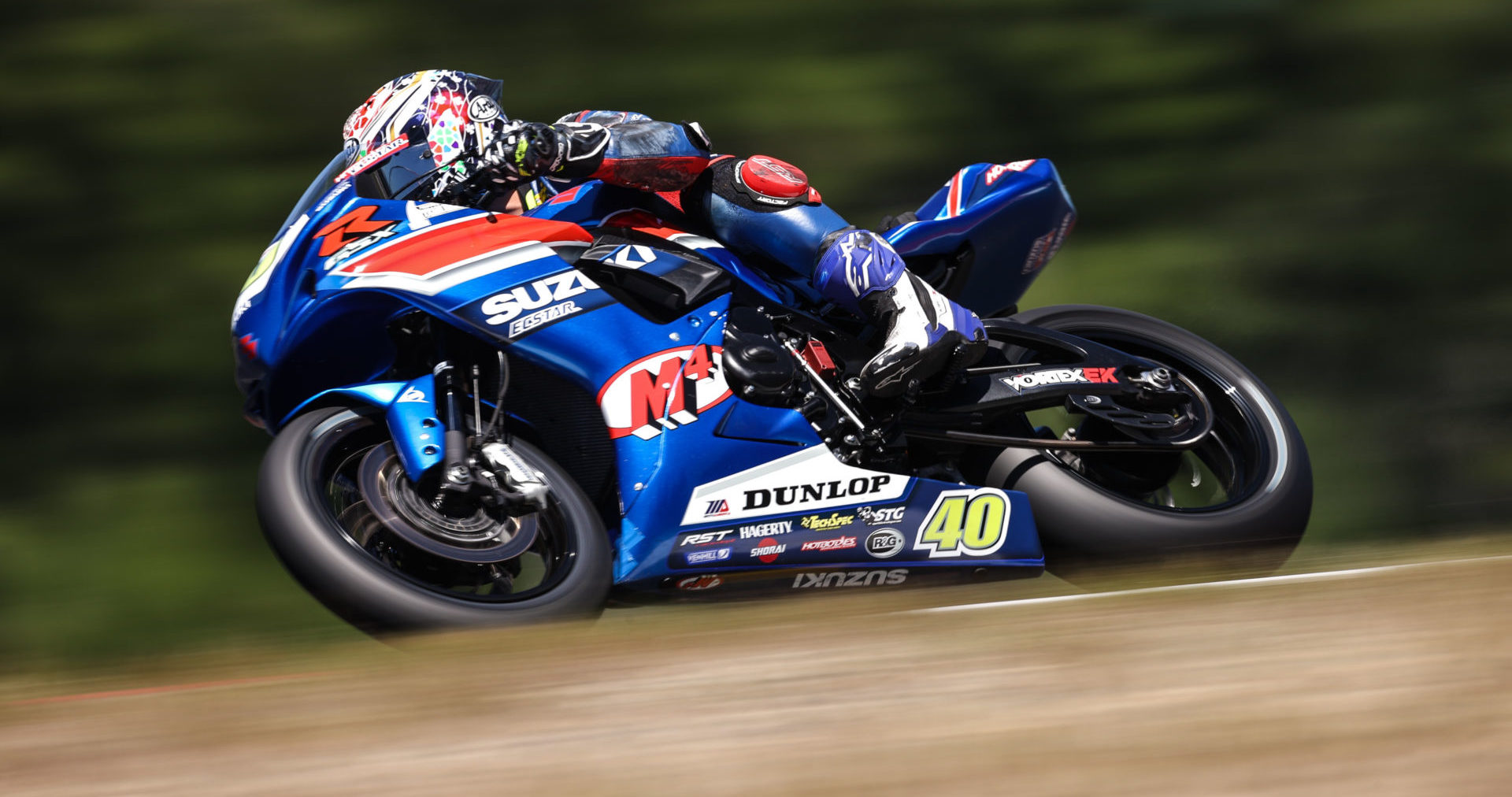 M4 ECSTAR Suzuki's Sean Dylan Kelly (40) comes to the GEICO Motorcycle Superbike Speedfest with a 21-point lead over his rival Richie Escalante in the 2021 MotoAmerica Supersport Championship. Photo by Brian J. Nelson, courtesy MotoAmerica.