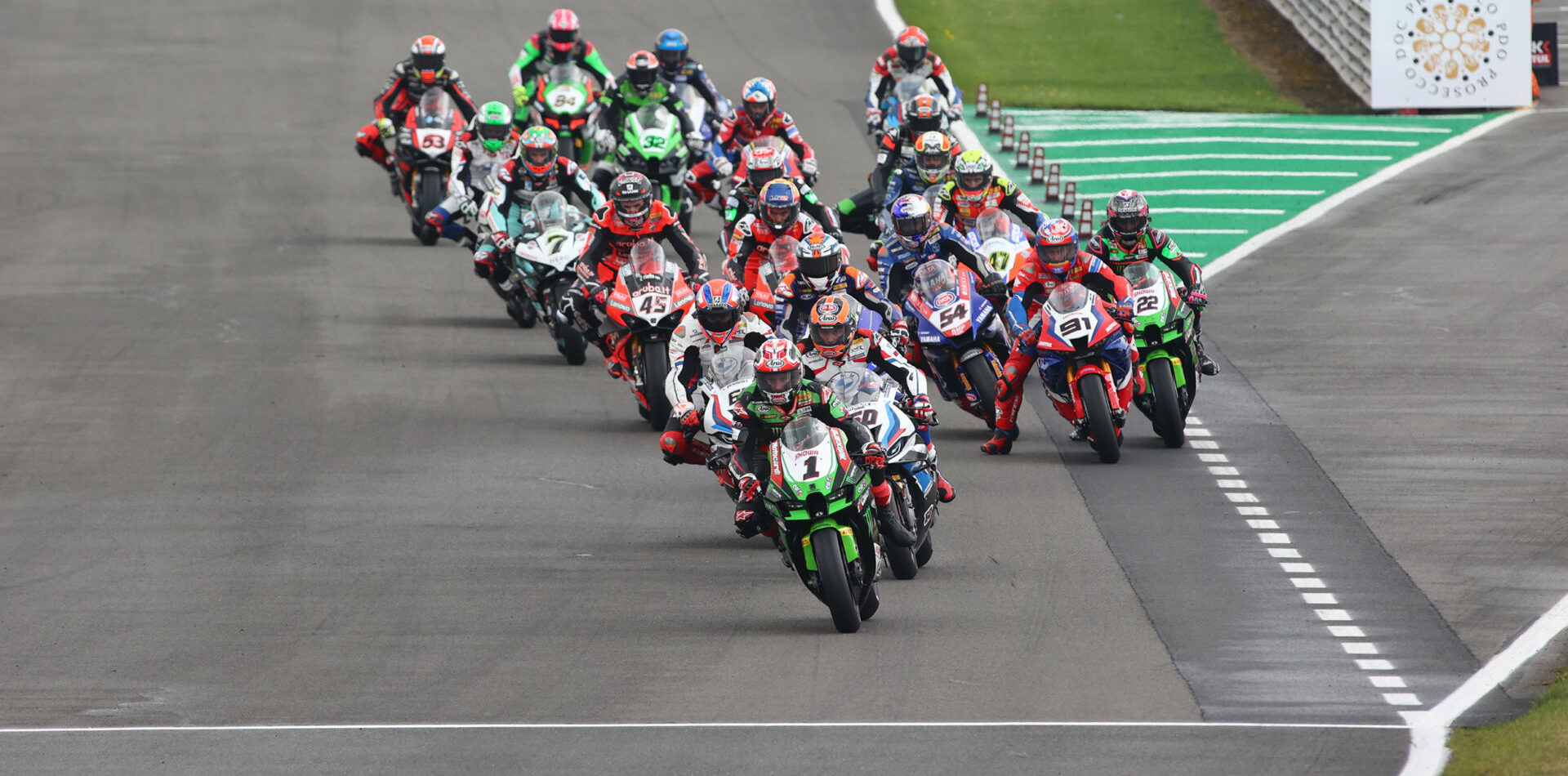 The start of a World Superbike race during Round Four at Donington Park. Photo courtesy Dorna.