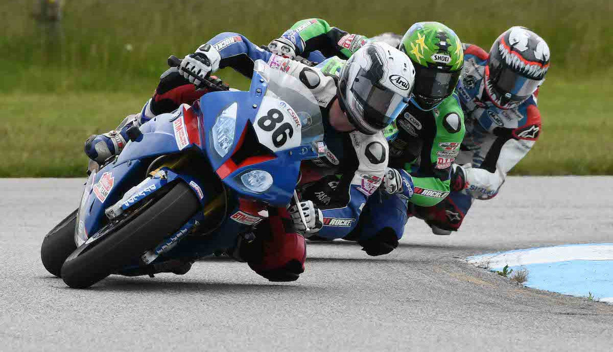 Ben Young (86), Jordan Szoke (behind Young), and Trevor Daley (behind Szoke) as seen in 2019. Photo by Damian Pereira, courtesy CSBK.