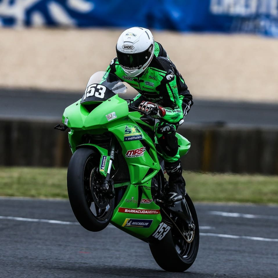 Valentin Debise (153) at speed on his Kawasaki ZX-6R. Photo courtesy Valentin Debise.