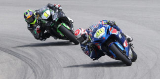 Latin American fans are now able to watch MotoAmerica Supersport races, featuring the likes of Sean Dylan Kelly (40) and Richie Escalante (1), on ESPN Latin America. Photo by Brian J. Nelson.