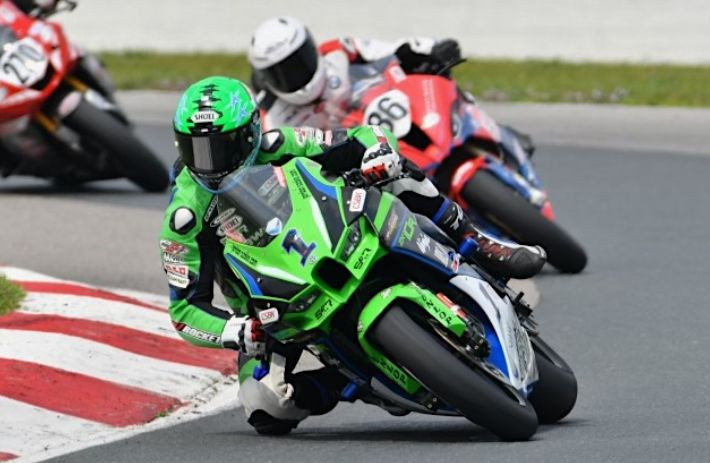 Jordan Szoke (1) scored his second victory of the day in the CSBK tripleheader at Canadian Tire Motorsport Park, though Alex Dumas will maintain his championship lead heading to round three. Photo by Damian Pereira, courtesy CSBK.