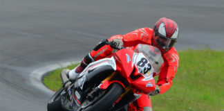 Arthur Diaz (83) ran undefeated on his Yamaha R6/565 Saturday in the Championship Cup Series Mid-Atlantic event at Summit Point Raceway. Photo by Lisa Theobald, courtesy ASRA/CCS.