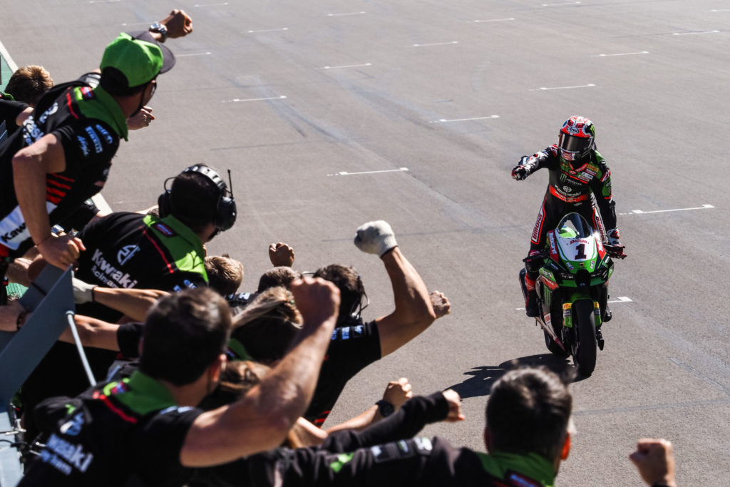 Jonathan Rea (1) rebounded to win Race Two. Photo courtesy Dorna.